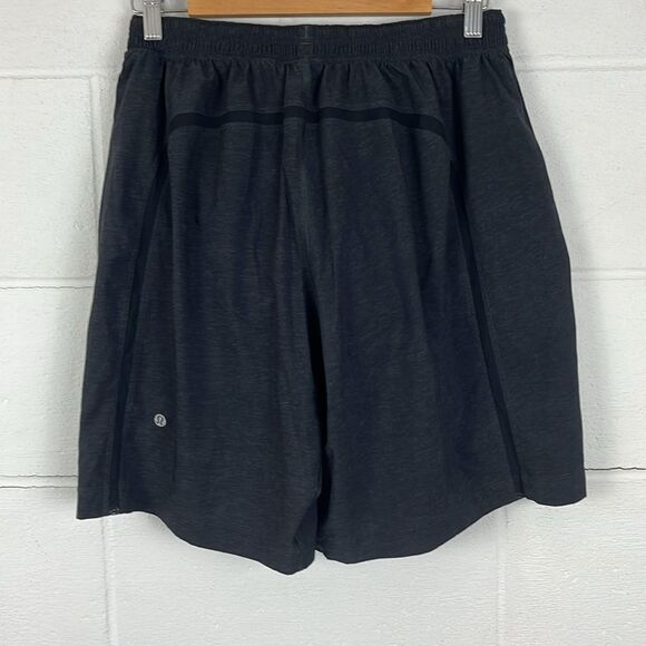 Lululemon men’s gray pace breaker lined short 9” - Picture 5 of 7